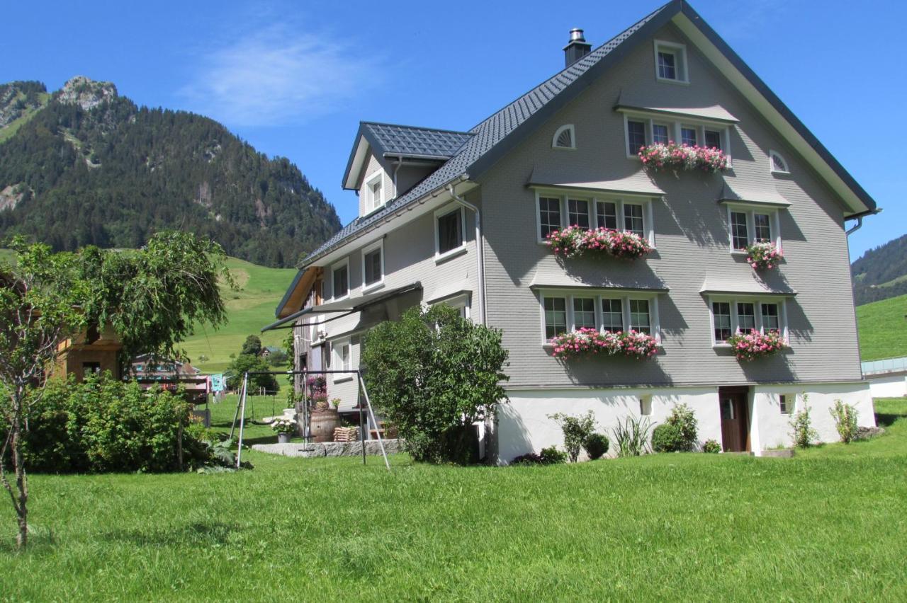 Wies Stein  Exteriör bild